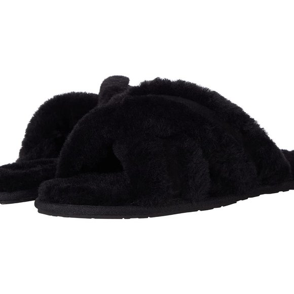 UGG Shoes - UGG Scuffita Slippers